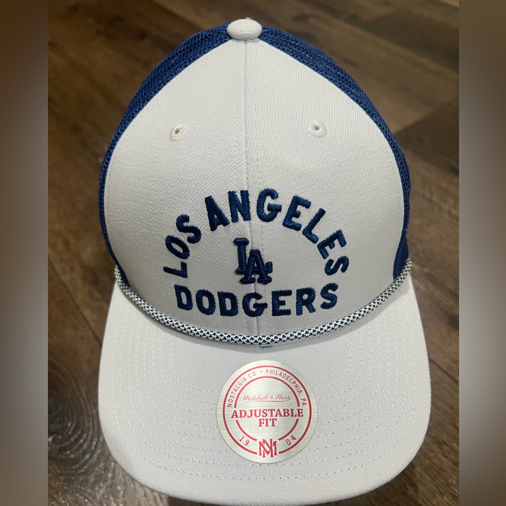 NWT Los Angeles Dodgers hat SnapBack Blue and White color